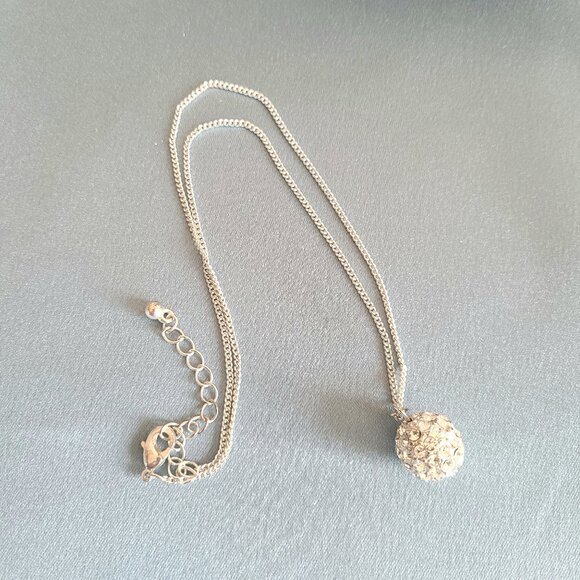 Silver color metal chain with clear crystals/rhinestones disco ball. - Picture 2 of 3